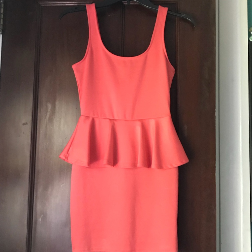 Pink/Peach peplum dress